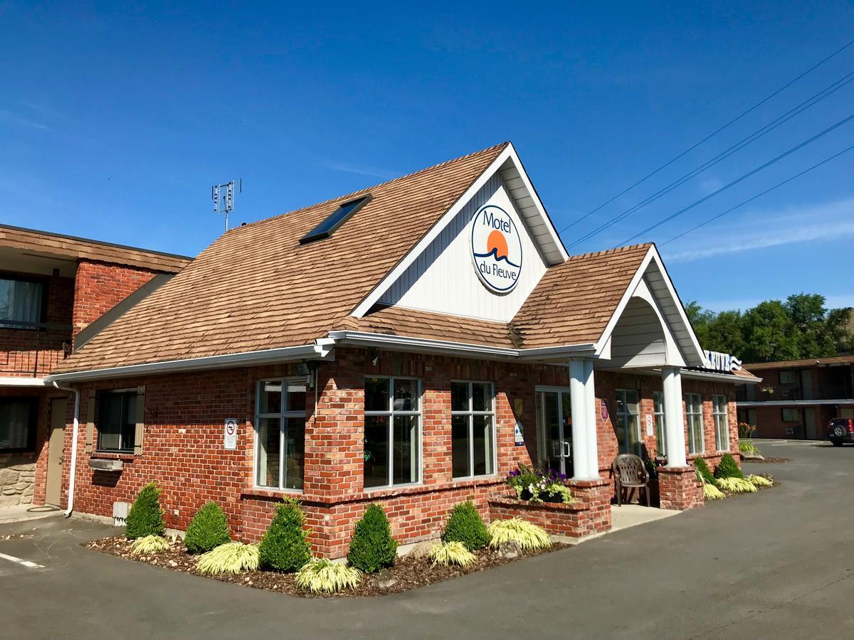 Motel Du Fleuve Brossard Eksteriør billede